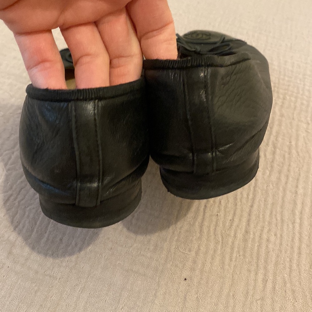 Chanel Black Leather Flats with Bow Detail. Size 41 1/2 - Picture 7 of 11